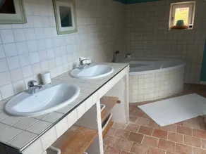 Family-Friendly Gîte with Large Terrace, Playground, and Trampoline in Countryside - Image 3