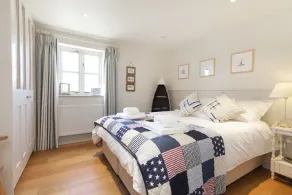 Legion Cottages - Image 5