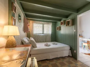 Charmante petite maison à 50m de la plage - Image 3