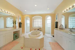 33% RABATT! -SWFL Rentals - Villa Ellis - Poolhaus im Tommy Bahama-Stil mit Golfzugang in NW Cape Coral - Image 2