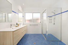 Fingal Dawn - family friendly home, just 5 min walk from the beach! - Image 2