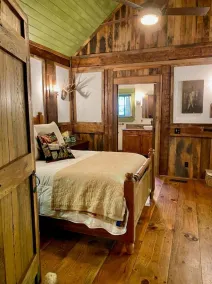 Fish Camp at Waterdance - Log Cabin On The River - Image 5