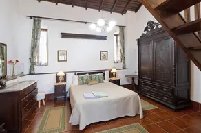 Casa vacanze 'Azenha Da Lagoa Negra' con vista lago, piscina privata e Wi-Fi - Image 4