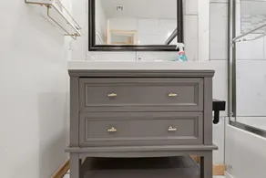 Modern Farmhouse 3BR Tulsa Oasis home - Image 4