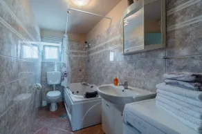 Casa vacanza con piscina privata nel villaggio Bulići - Image 4
