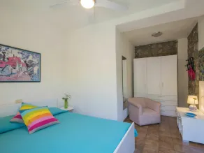 Wunderbares alleinstehendes Ferienhaus für 11 Leute mit  W-LAN, TV, Terrasse und Haustiere erlaubt - Image 5