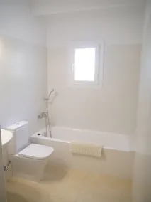 Abgelegene, geräumige, von Bäumen gesäumte Villa in Binibeca Nou mit privatem Pool - Image 2