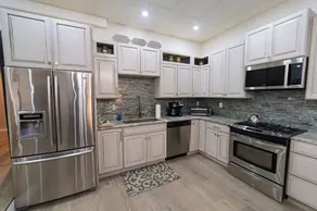Down Town Fancy Fancy Upscale 2 Bedroom Loft - Image 4