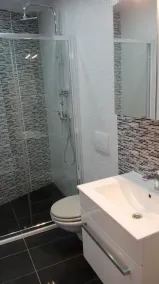 Vacker liten Hus med egen pool och härligt utsikt över Vinisce Bay. - Image 4