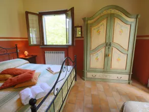 Apartment in Marche with Pool and Mountain Views - Image 5
