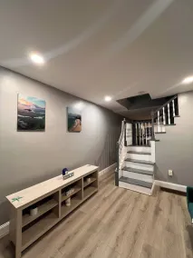 Cozy Modern Home with Large Fenced in Backyard - Image 2