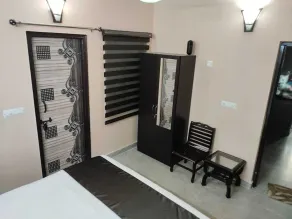 River View Delhi home stay - Image 4