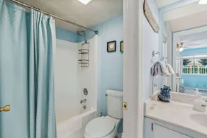 Big Cozy Condo Pool, Comfort & Location - Image 5