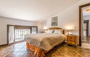 Stunning Home In Hornachuelos - Image 4