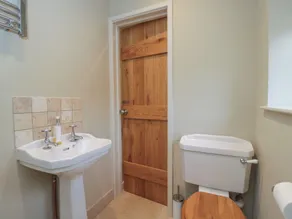 Granary Cottage - Image 4