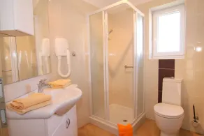 appartement de vacances avec vue sur la mer à Bernstein à Porec. - Image 3
