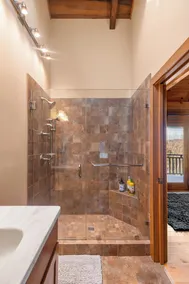 New Spacious Stowe Home, Central A/C Stowe Mt Views. Sauna, Ask about dog policy - Image 3