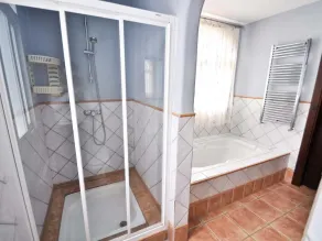 Splendida villa con bella vista e piscina privata - Image 2