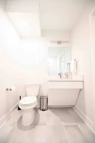 Unit 102 · Near Yale and Downtown Newly Renovated - Image 3