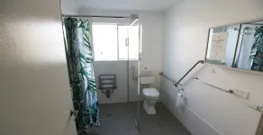 Fishos Hangout 2 - Unit 2 Sinclair St 21 - Image 2