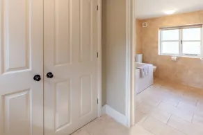 The Cow Barn - sleeps 6 guests  in 3 bedrooms - Image 3