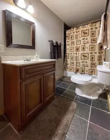 Best On Beech-Family Friendly-Clean, A/C, Game Room, FirePit, Sleeps 12-14 - Image 4