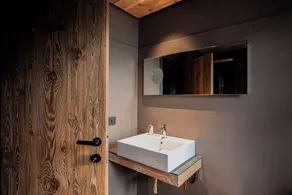 HAUS PA 'SEFN ACCOMMODATION \"TOUCH EARTH\" - Image 2