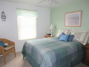 Oceanside 2nd floor Duplex with 3 Bedrooms, 1 Bath - Image 3