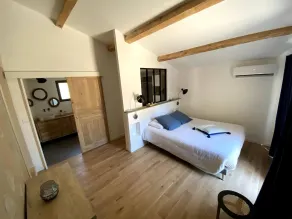 Provencal Mas in the heart of Alpilles National Park - Image 3