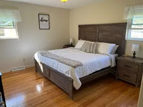 Beautiful Single Family 3 bedroom Home - Image 4