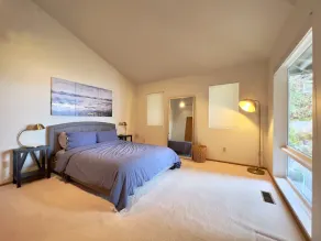 Comfy & Cozy 3 Bedrooms on Belfair Waterfront - Image 2