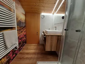 Apartment with 3 bedrooms and 2 bathrooms - Image 2