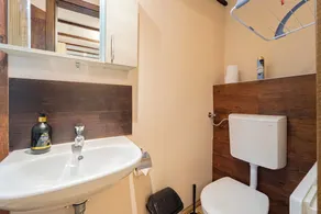 Cozy weekend house for couples or business travelers - Image 4