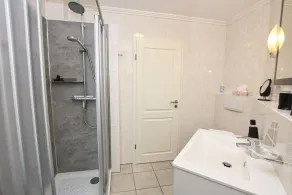 Appartamento con piscina, sauna e cabina di calore - Image 4