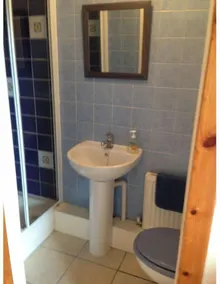Beach Cottage Sleeps 4 (2 Bedroom) - Image 4
