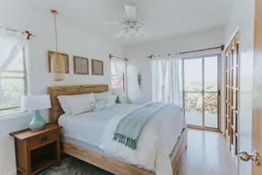 Legal 3 Bedroom home on a small Haiku farm. Close to beaches and Paia - Image 4