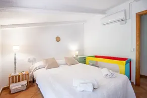 Cosy Finca with Wi-Fi, Garden and Terrace; Parking Available - Image 4