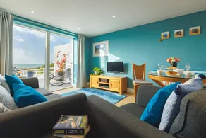 En romantisk, havet tillflyktsort för två - Image 5