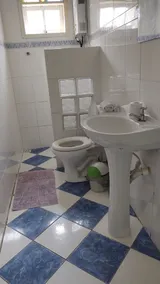 House with 6 bedrooms, 4 of them have bathrooms at - Image 5