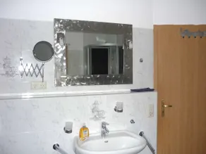 Ferienwohung Hanl - schöne FeWo mit 2 Schlafzimmern mit TV, Garten und großem Badezimmer - Image 2