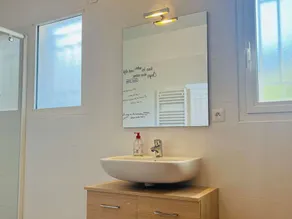 Modern apartment, A/C, near beach, WiFi, private parking, 2 bedrooms - Image 2