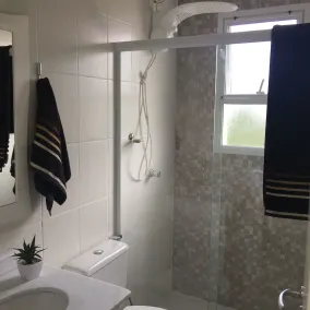 Appartement à Ubatuba, 2 chambres (jusqu'à 6 personnes) - Image 2