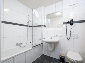 Spacious apartment at the slopes with balcony - Image 2