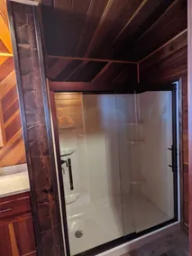Amazing Cabin on 15 Acres of Woods Adjacent to Custer State Park - Image 2