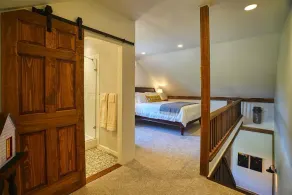 Historic charm, all new amenities at Swallow's Rest: West - Image 4