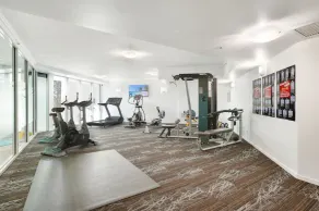 Luxury Waterfront Condo with Stunning Ocean Views in the Heart of Cairns - Image 2