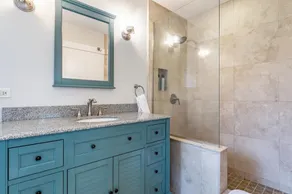 3,200 sq ft House with Pool, 6 Bedrooms, walking distance to Kailua and Lanikai - Image 2
