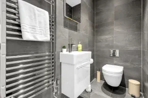 Spacious Two Bedroom Serviced Apt in Artillery Lane, near Shoreditch by MySquare - Image 3