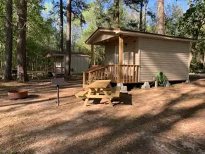 Cozy Camping Cabin on Lake Marion near Congaree Nat Park - Image 4