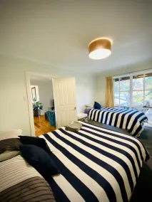 Bushby’s Self Contained Cottage - Image 4